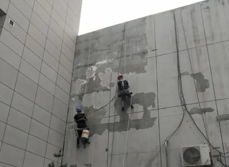 锡林郭勒盟楼顶漏水维修公司分享下锡林郭勒盟外墙防水的注意事项