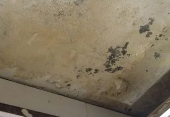锡林郭勒盟阳台漏水维修公司分享下锡林郭勒盟卫生间渗水维修需要注意哪些问题。